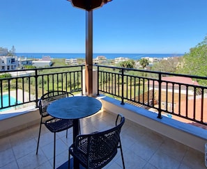 Balcony - Villa in Sfakaki With Pool Near Beach (Rethymno)