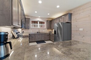 Fridge, microwave, oven, stovetop - 4 Bedroom Cottage Steps from Beach with Pool (Gulf Shores)