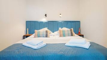 Comfort Bungalow, Garden View | 1 bedroom, in-room safe, iron/ironing board, free WiFi