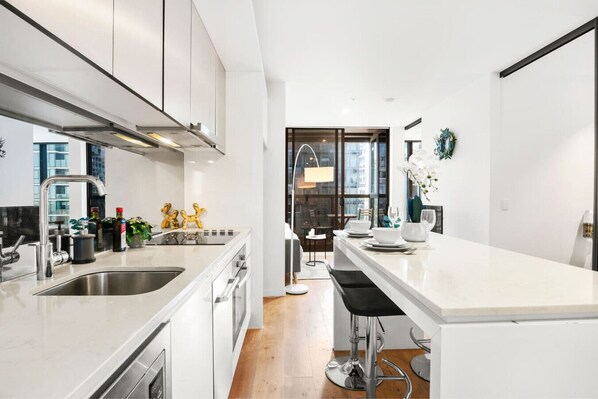 Fridge, microwave, oven, dishwasher