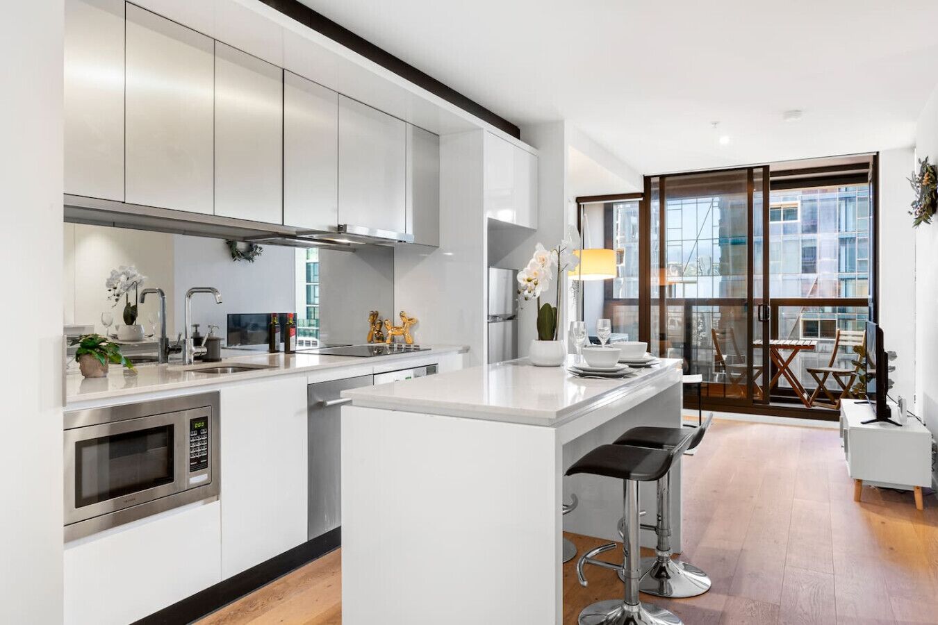 Fridge, microwave, oven, dishwasher