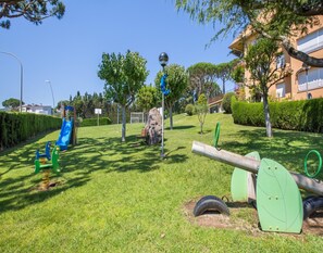 Apartment | Garden - Apartment in Calella With Waterfront Views (Palafrugell)