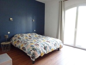 5 makuuhuonetta, ilmainen Wi-Fi