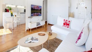 Living room - Apartment for 5 People in Spain (Palafrugell)