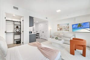 1 bedroom, free WiFi, bed sheets