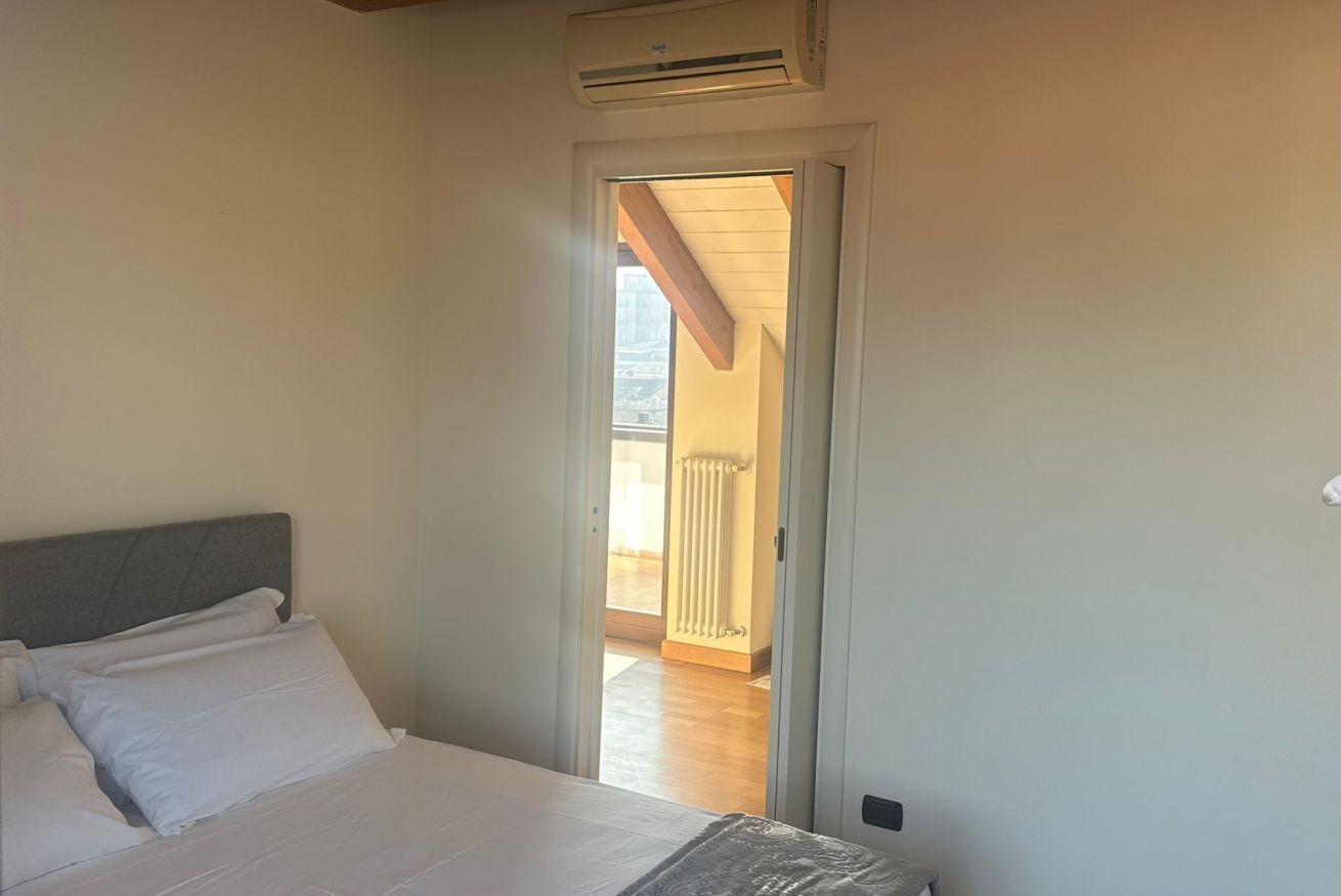 1 bedroom, in-room safe, iron/ironing board, free WiFi