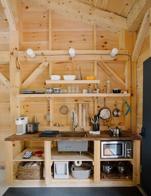 Fridge, microwave, stovetop, coffee/tea maker