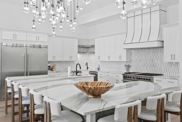 House (Multiple Bedrooms) | Interior