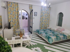 1 bedroom, bed sheets, wheelchair access