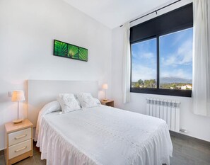 Villa | 4 bedrooms, iron/ironing board - Villa in Lloret de Mar With Private Pool (Vidreres)