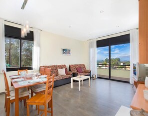 Dining - Villa in Lloret de Mar With Private Pool (Vidreres)