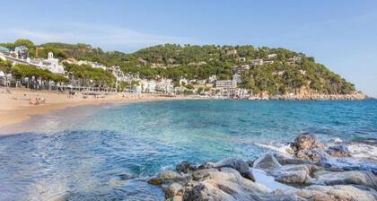 Villa in Pals Near Scenic Beach