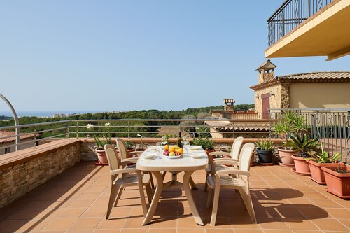 Apartment in Blanes With Sea View Terrace