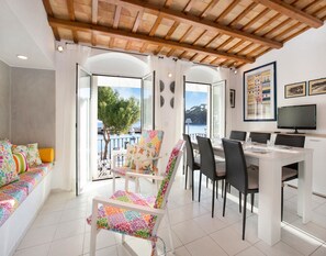 Apartment | Dining - Apartment in Llafranc by the Sandy Beach (Palafrugell)