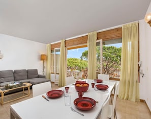 Apartment | Dining - Apartment for 4 People in Spain (Palafrugell)