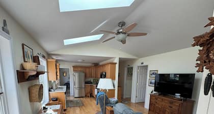 Retreat Near Saratoga – Perfect for Track Season!