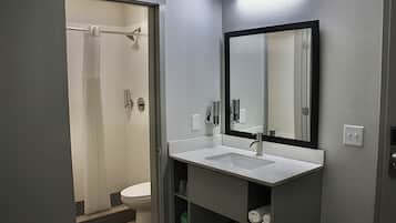 Double Room | Bathroom