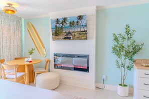 Dining - Stunning and Updated Oceanfront Double Queen Suite at Ocean Reef Resort! Unit 508 (Myrtle Beach)