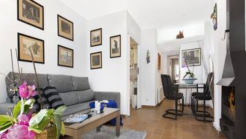 Apartment | Living room