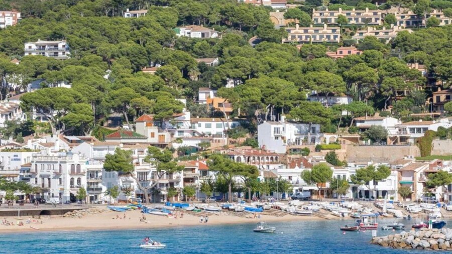 Apartment in Llafranc Near Costa Brava Beach