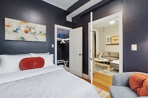 4 soveværelser, skrivebord, strygejern/strygebræt, Wi-Fi