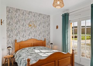 2 chambres, lit parapluie