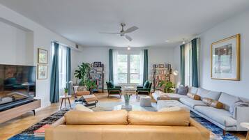 Smart TV, books, computer monitors