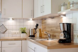 Kühlschrank, Herdplatte, Geschirrspüler