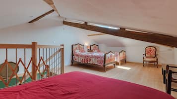 2 bedrooms, bed sheets