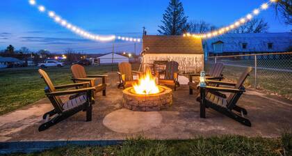 3-bedroom home located just minutes from NRG featuring a fire pit/indoor hot tub