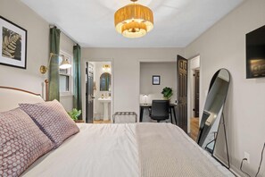 3 chambres, fer et planche à repasser, lit parapluie, Wi-Fi gratuit