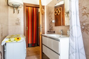 Een douche, een haardroger