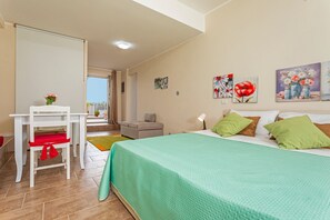 1 chambre, Wi-Fi gratuit, draps fournis