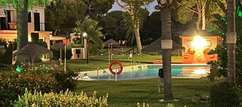 Holiday Home 'Islantilla' with Shared Pool, Private Terrace and Wi-Fi