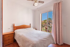 3 habitaciones, wifi gratis y ropa de cama