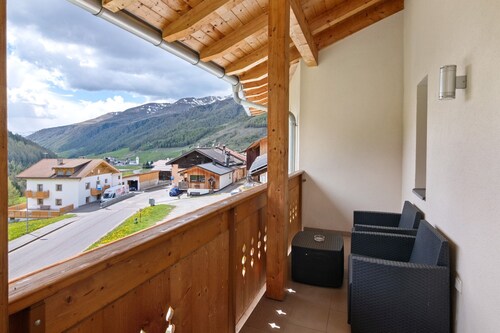 Apartment 'Arnika' with Mountain View, Private Terrace and Wi-Fi