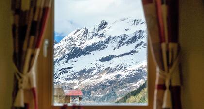 Apartment 'Arnika' with Mountain View, Private Terrace and Wi-Fi