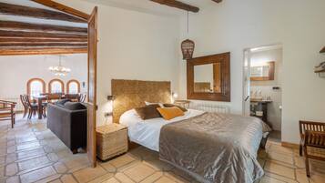 7 habitaciones, tabla de planchar con plancha y wifi gratis