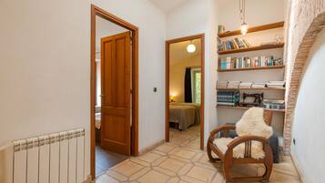 7 slaapkamers, een strijkplank/strijkijzer, gratis wifi, beddengoed