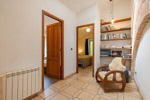 7 Schlafzimmer, Bügeleisen/Bügelbrett, kostenloses WLAN, Bettwäsche