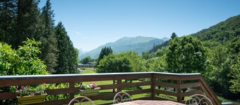 Holiday Home 'Au Pied Du Pic Du Midi' with Mountain View, Private Terrace and Private Garden