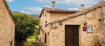 Farmhouse 'Moli D'en Pi' with Mountain View, Shared Terrace and Private Garden