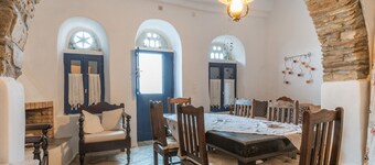 Holiday Home 'Kykladen White House' with Mountain View and Shared Terrace