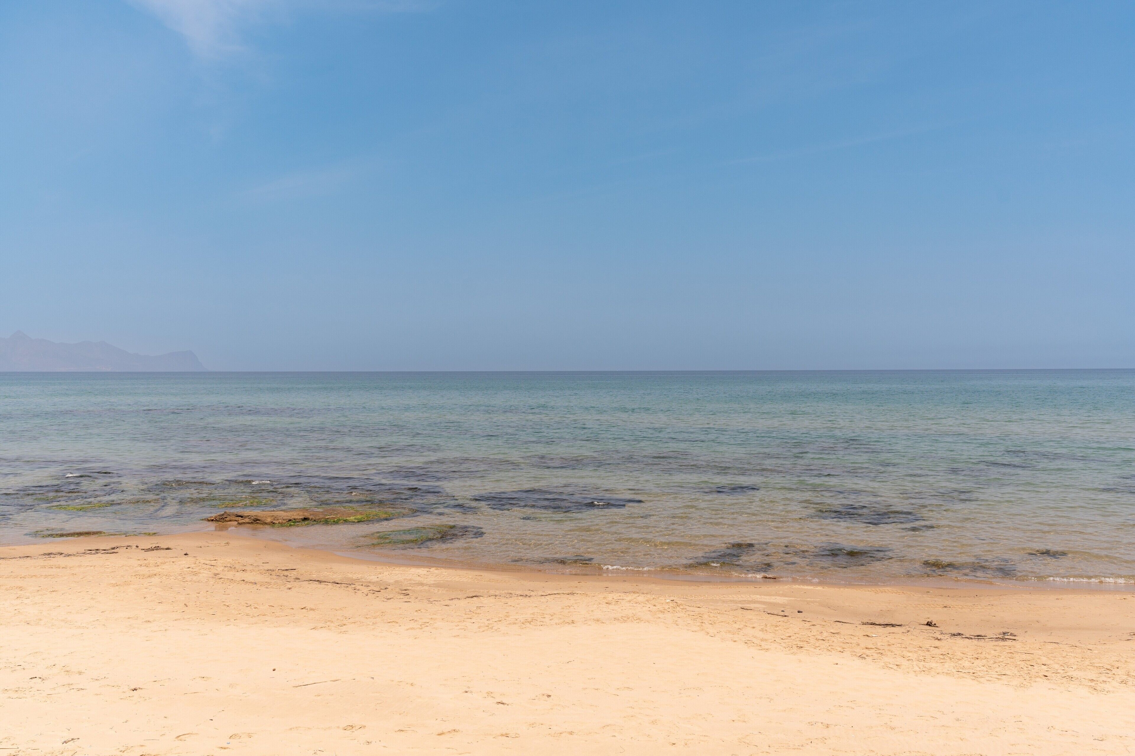 Una spiaggia nelle vicinanze