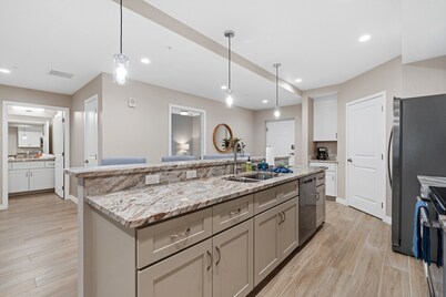 Gulf Access with Boat Slip, Heated Saltwater Pool, Dog-Friendly-Bacino Vista #305 - Roelens