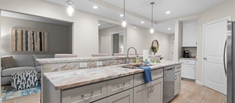 Gulf Access with Boat Slip, Heated Saltwater Pool, Dog-Friendly-Bacino Vista #307 - Roelens