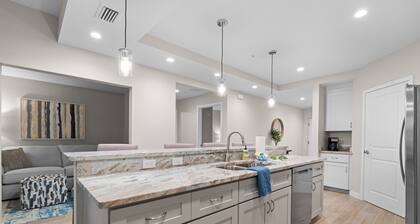 Gulf Access with Boat Slip, Heated Saltwater Pool, Dog-Friendly-Bacino Vista #307 - Roelens