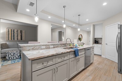 Gulf Access with Boat Slip, Heated Saltwater Pool, Dog-Friendly-Bacino Vista #307 - Roelens