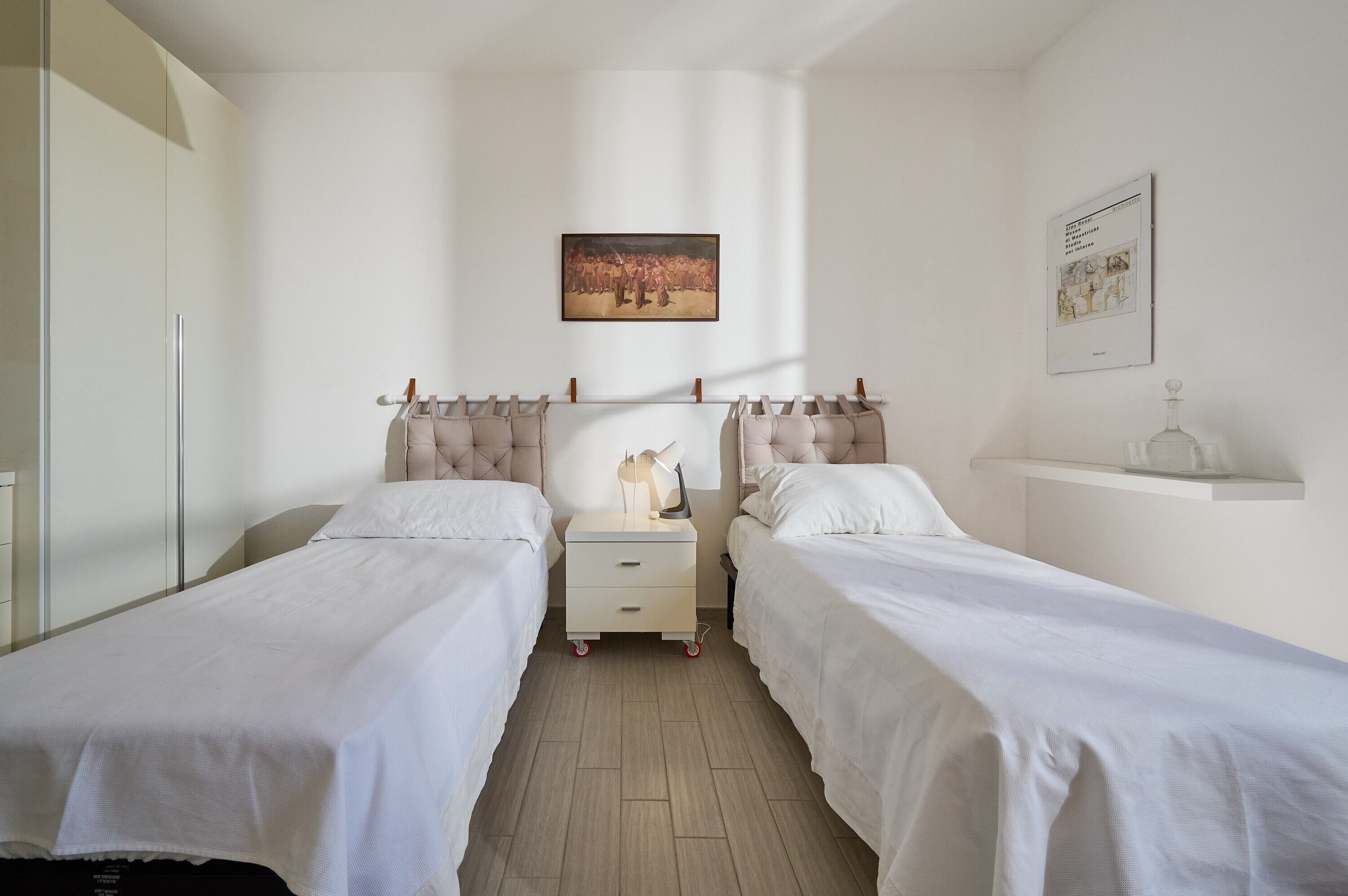 2 bedrooms, iron/ironing board, free WiFi, bed sheets