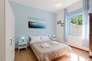 2 dormitorios, tabla de planchar con plancha, wifi gratis y ropa de cama